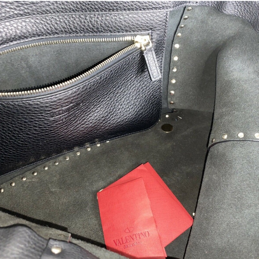 VALENTINO GARAVANI Medium Grain Leather Rockstud Tote Bag *Brand New* - Picture 12 of 12